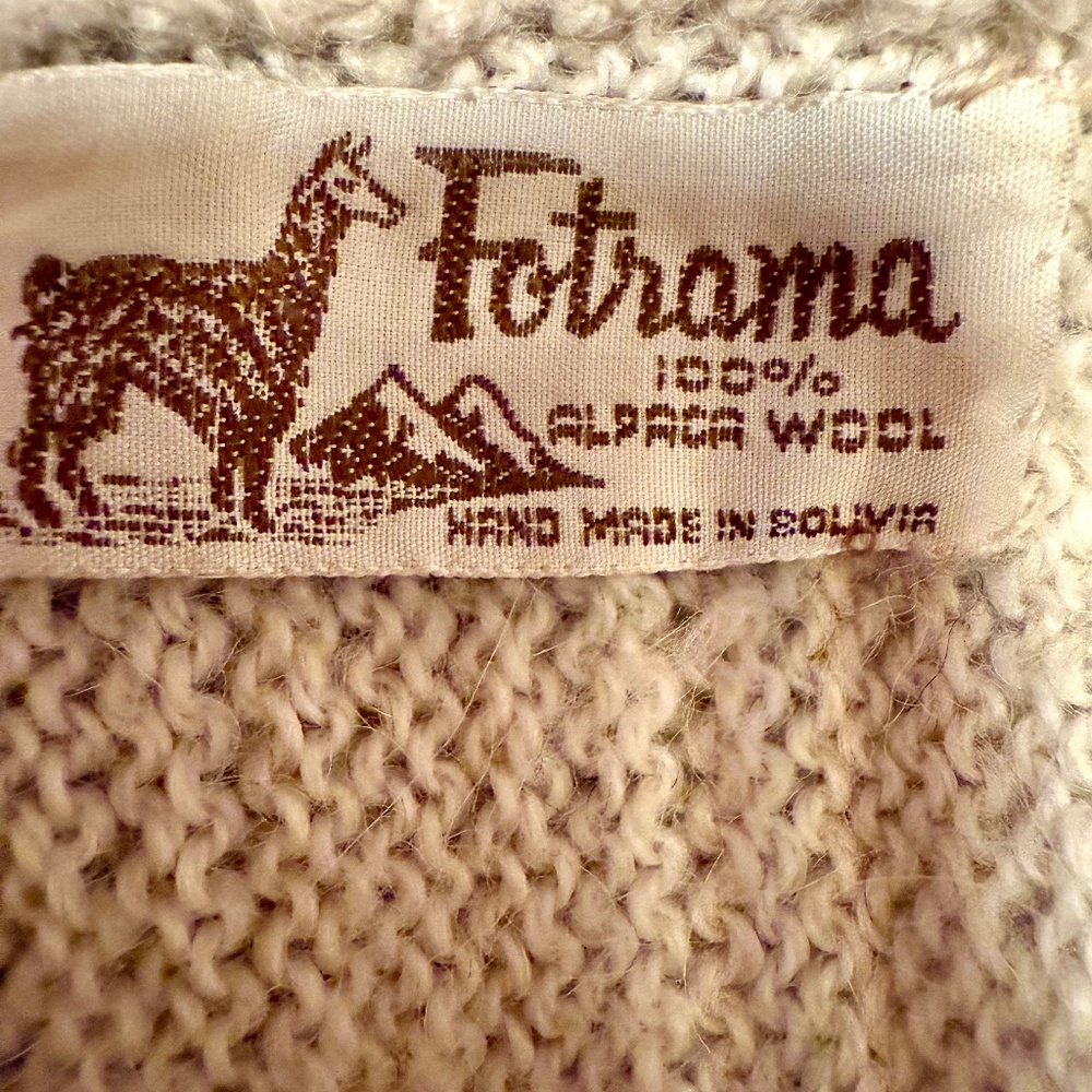 Vintage Alpaca Hand-Knit Poncho/Wrap - Picture 3 of 8